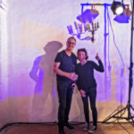 Alain et Anne-Laure, les opérateurs de l’ombre, subliment chaque lieu de concert avec leurs délicats éclairages.